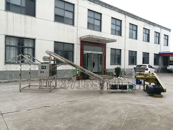 165型全自動(dòng)米線機(jī) 165型全自動(dòng)米線機(jī)