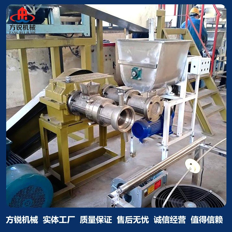 全自動米線機現(xiàn)場試機 全自動米線機現(xiàn)場試機